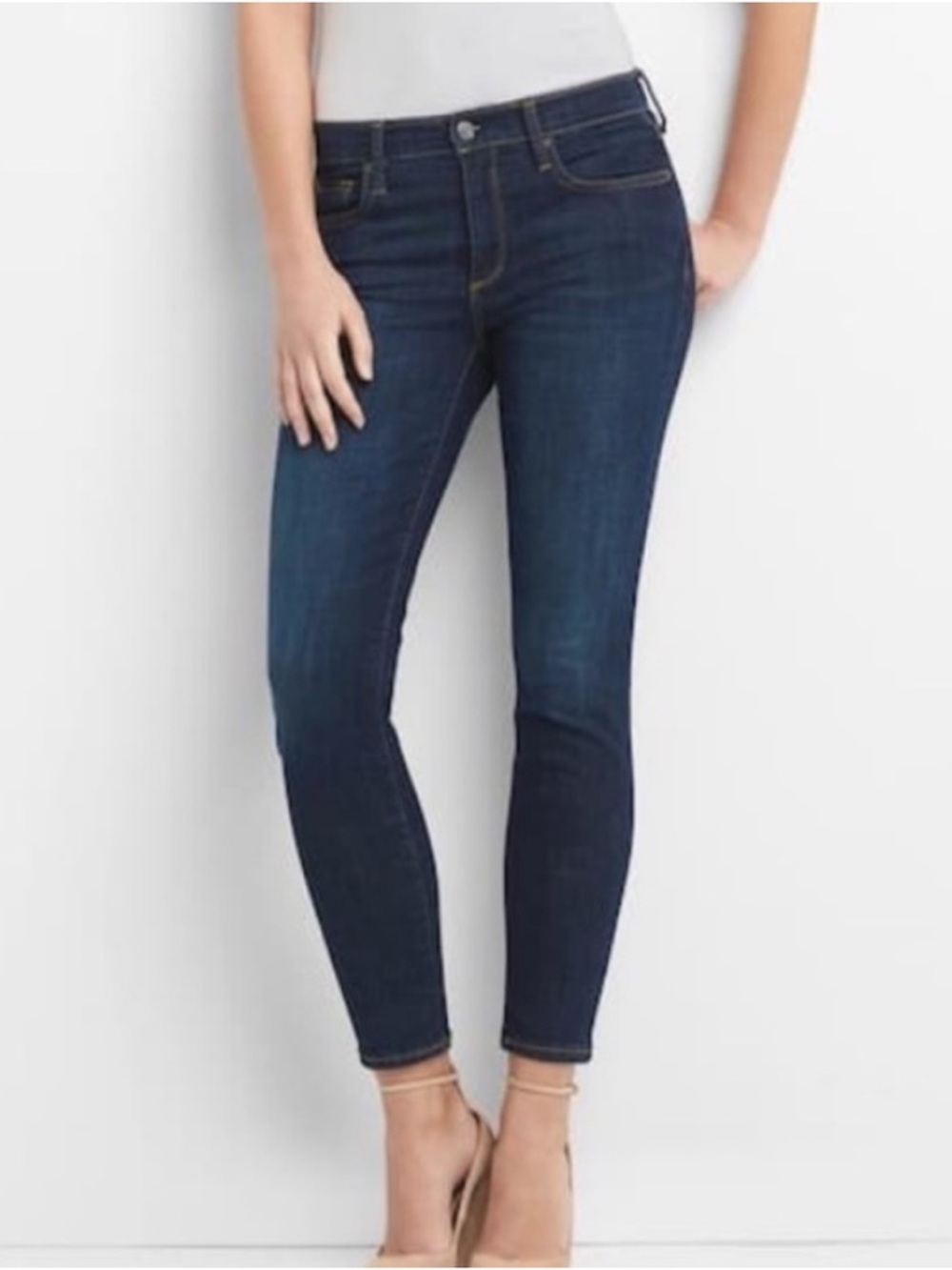 GAP Authentic True Skinny 28s Short Women Mid Rise Dark Blue Jeans RN54023